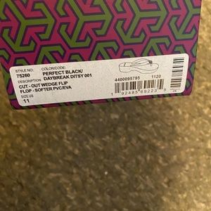 TORY BURCH size 11 Daybreak Ditsy